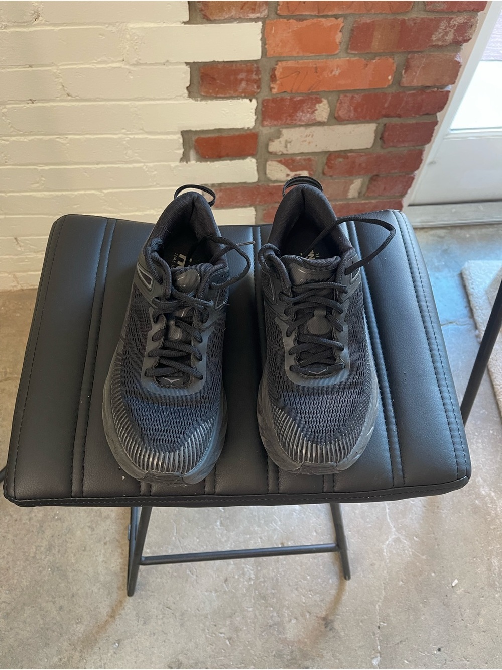 Hoka Bondi